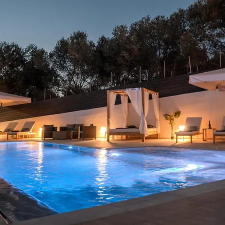 3as Luxury With Heated Pool, Sauna And Gym Villa *