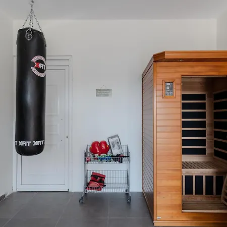 3as Luxury With Heated Pool, Sauna And Gym Villa *