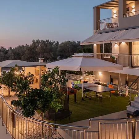 Vilă 3as Luxury With Heated Pool, Sauna And Gym Rethymnon