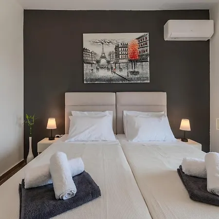 3as Luxury With Heated Pool, Sauna And Gym Villa