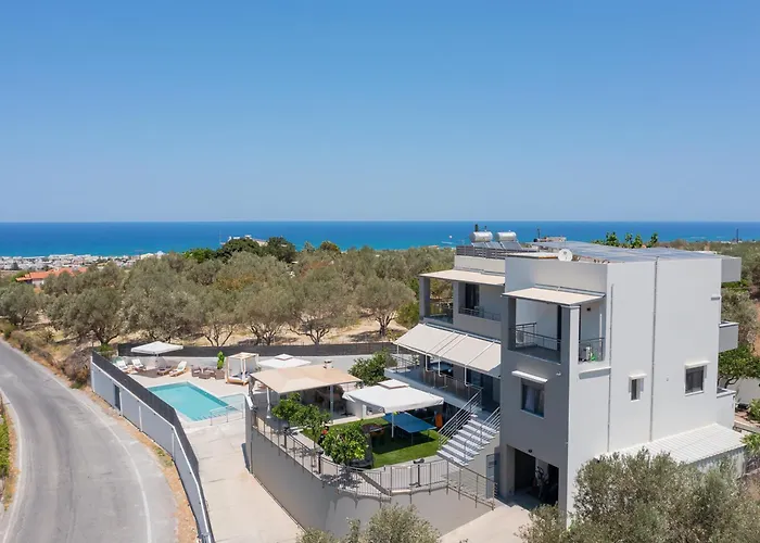 3a's Family Villa, Sauna, Gym, Ping Pong & Toys *