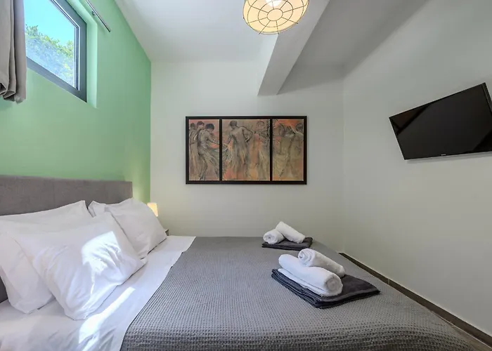 3a's Family Villa, Sauna, Gym, Ping Pong & Toys Willa Retimno