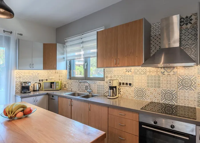 3a's Family Villa, Sauna, Gym, Ping Pong & Toys Rethimno